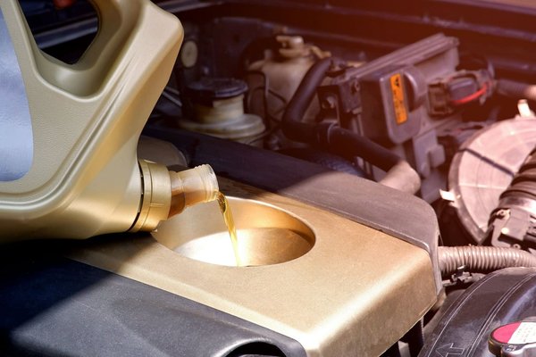 Que faut-il savoir sur l’huile moteur et la transmission du véhicule ?