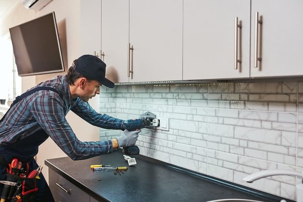 Quelle est l’importance des guides pour électriciens ?